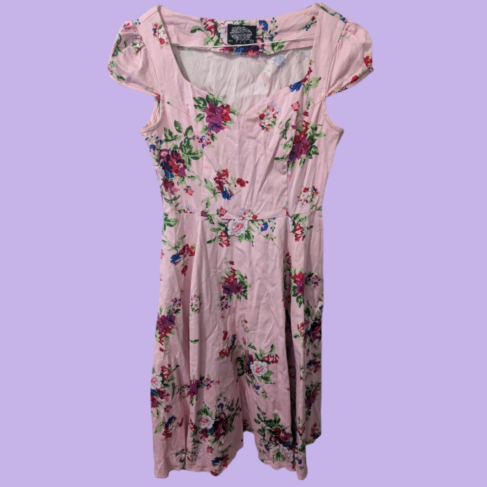 Hearts & Roses Pink Trad Wife Floral Dress - US 8